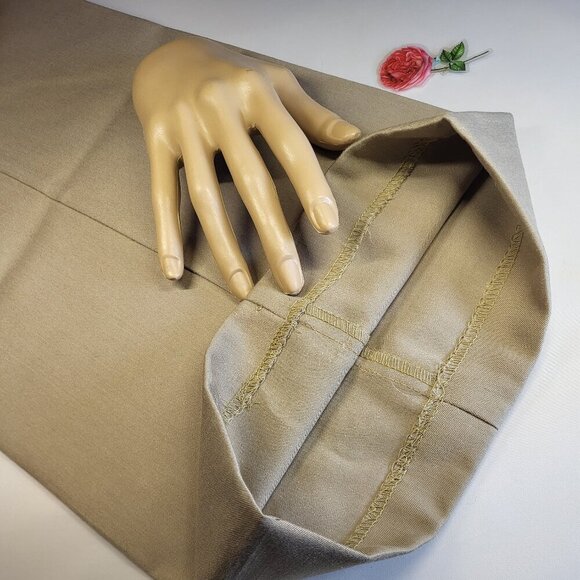 Van Heusen Stretch,, Not Worn, Women's Tan Pants, Size 10P - Picture 7 of 8